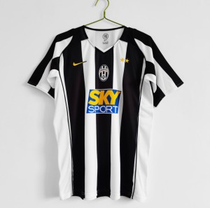 04665D30-6612-477D-A049-FA71E1A4B99A.jpg Juventus-tröja Hemma 2004/05