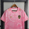 061A4A86-5114-4F86-BED6-C8FF39A42EF4_540x_4fb227ec-86eb-47a0-8c3c-581eef2232cf.jpg Maillot Italie Rose 2024 Édition Spéciale