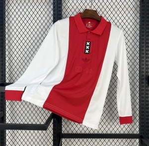 0C228505-10BC-41D8-8497-646DE4192B6F.jpg Ajax Amsterdam 2025/26 Långärmad Fotbollströja