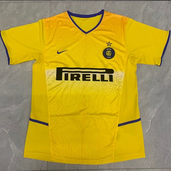 Fotbollströja Inter Milan Bortatröja 2002/03