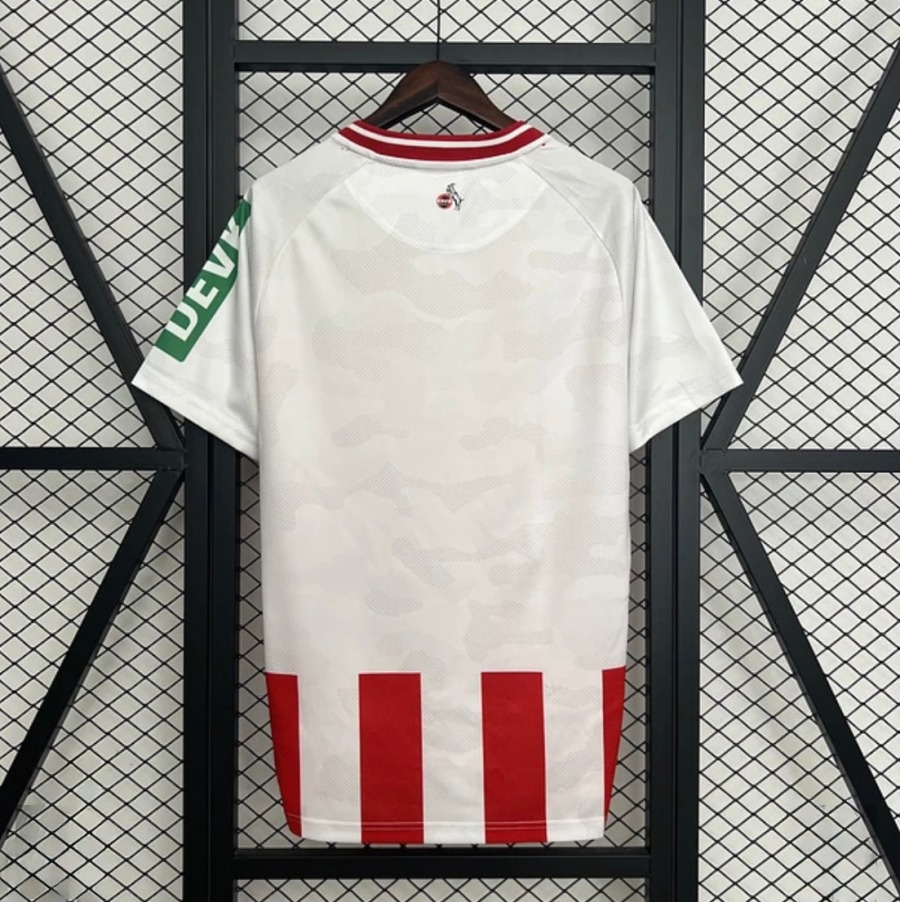 106DCC57-09B5-4789-9A36-35494CC13B05.jpg Fotbollströja FC Köln Hemma 2025/26