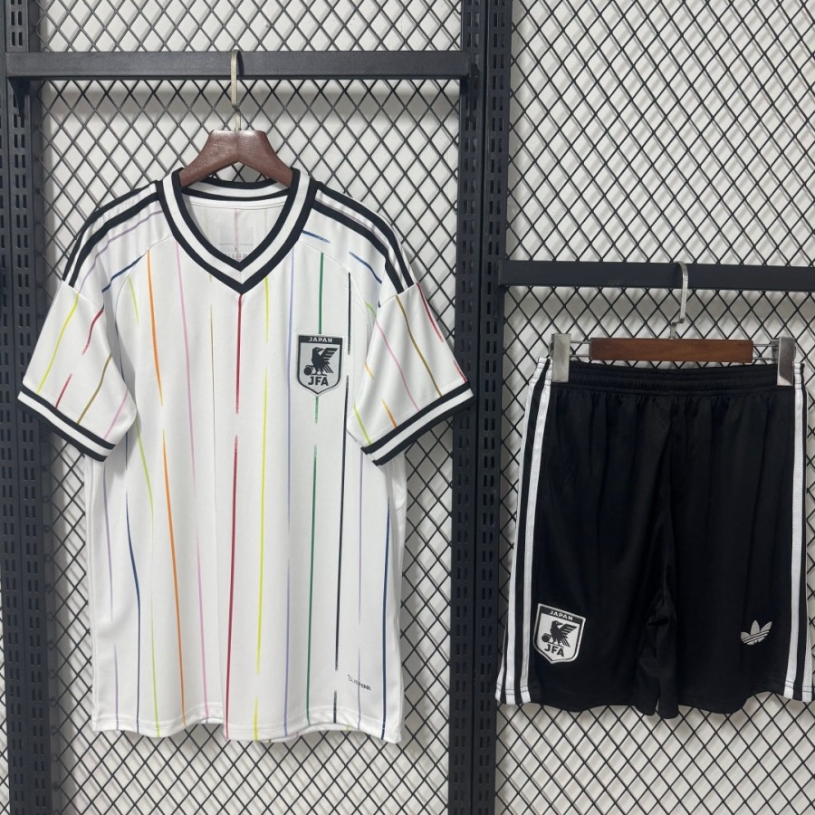 1086f84d6cc336ab93e39c7622f273ec.jpg Maillot Japon Extérieur 2026 Adult
