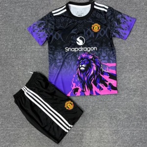 Manchester United 2025/26 Barn