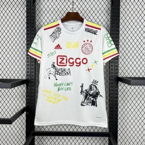 27d127d356a9f03ea0f83e9c3e142948.jpg Fotbollströja Ajax Amsterdam Bob Marley 2025 2026