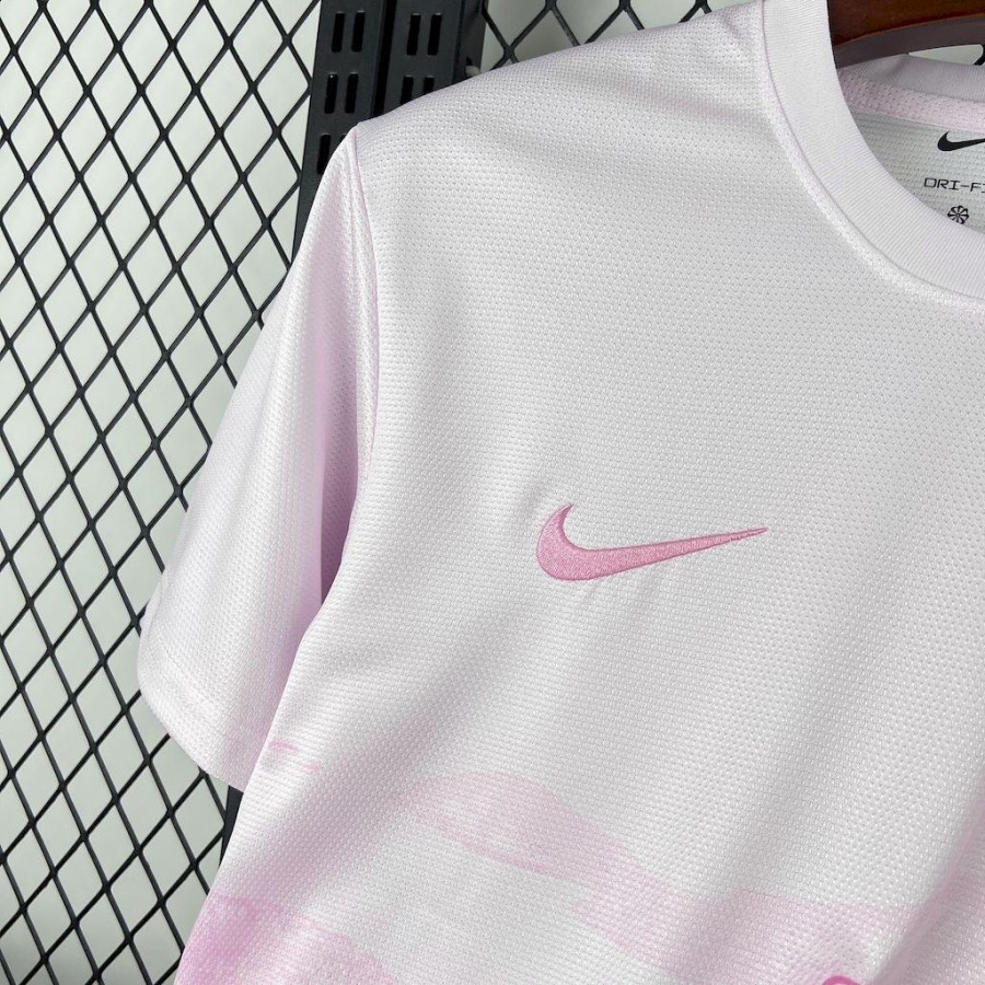 Brasilien Concept Rosa & Vit 2025-26