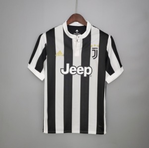 421FDC15-1DA2-4961-B23F-D28ABEA90429.jpg Fotbollströja Juventus Hemma 2017/18