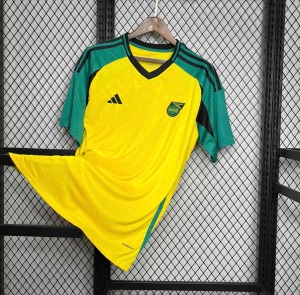 652F8866-9E6E-4580-A6A2-1578F66AADEE.jpg Jamaica Hemmatröja 2024