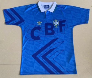 6D27FCC1-B734-489A-8117-C288EE7E5922.jpg Fotbollströja Brasilien 1992 Borta