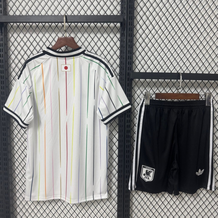 6e4fa376cd424d4ae5fef2b53c73d7f7.jpg Maillot Japon Extérieur 2026 Adult