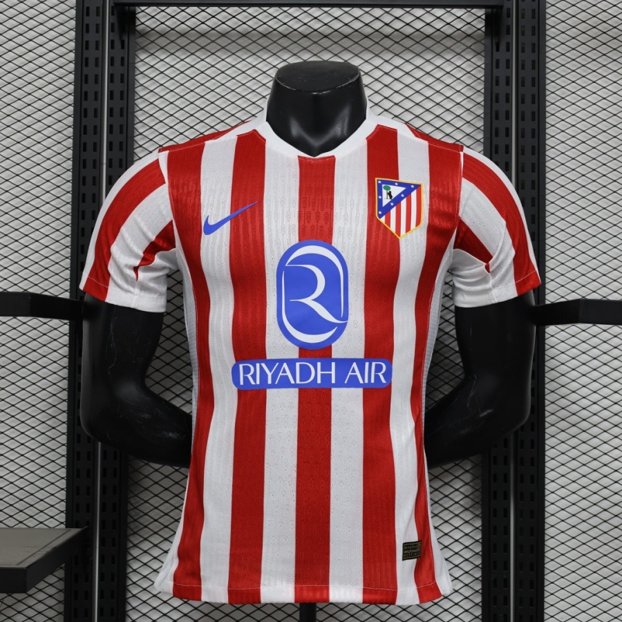 7e4336130828cc7938070d2335ada27c.jpg Maillot Atlético Madrid Domicile 2025/26