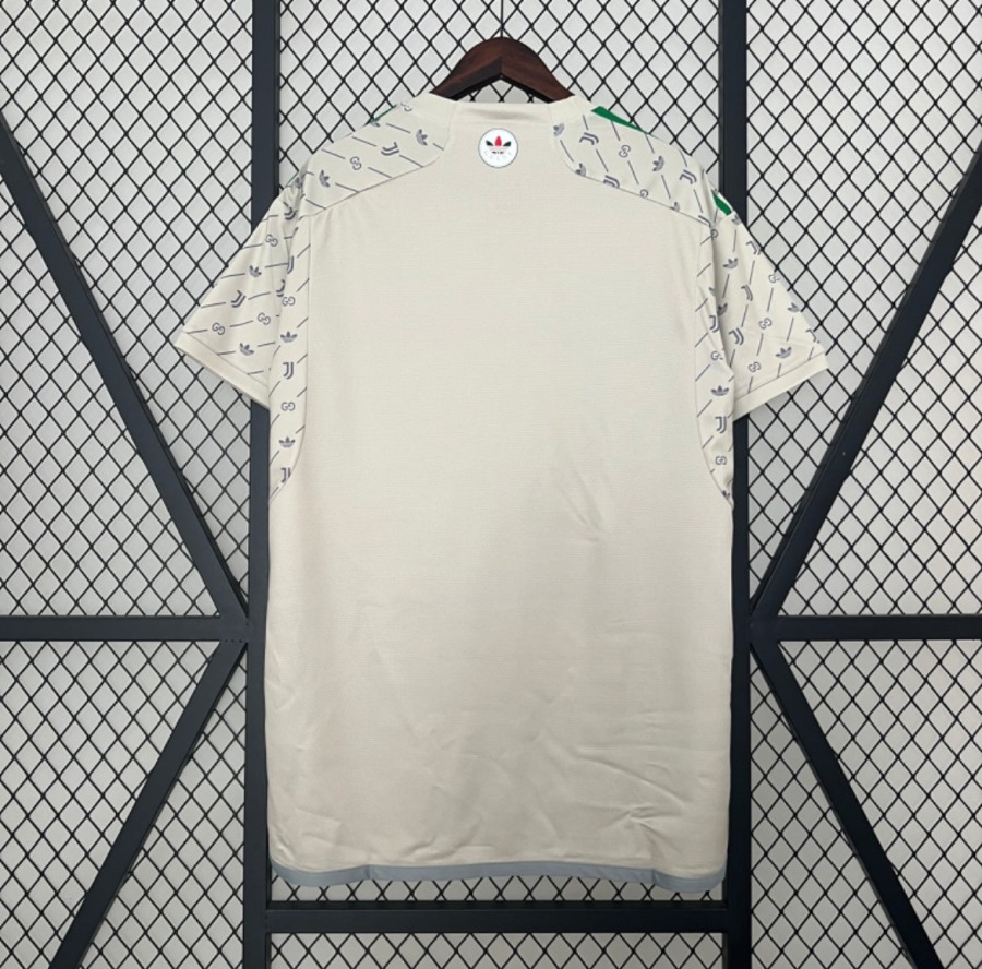 80058B9F-E628-4D24-9C7E-BA3324980064.jpg Juventus Fotbollströja 2024/25 Concept