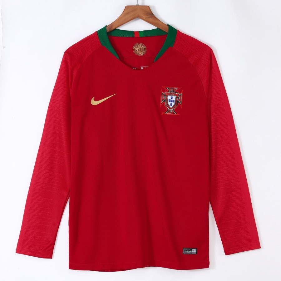 82966edd2e2ebc7da5d80babefbc126f.jpg Maillot Portugal Domicile Manches Longues 2018 Retro