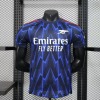 94300bb5f1fbb6bc82f1f5f48fdbefe4_2cf875ce-760c-4438-9344-2643a3678977.jpg Arsenal Bortatröja 2025/26 Player