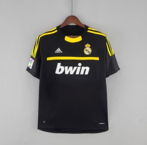 B2469A6F-C09E-4CB9-91DE-FB1AF753B495.jpg Fotbollströja Real Madrid Målvakt 2011/12