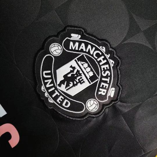 EAB10BAF-ECAB-4998-875A-B530B7CBD27E_540x_0109ad5a-8438-4d7d-b8f3-fd1dab2444f4.jpg Manchester United Love Unites Tröja 2024