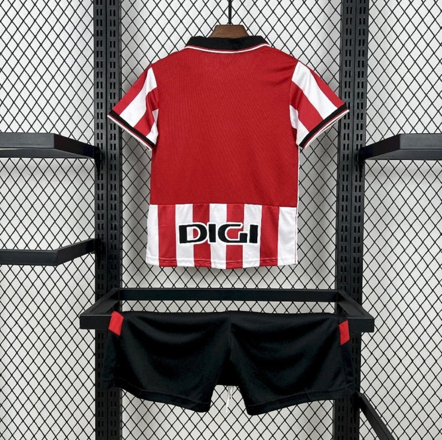 F2E8F8E0-306D-40BE-BCDF-AE48159CD467.jpg Athletic Bilbao Hemmatröja 2025/26 Barn