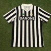 FullSizeRender_288af725-a9f8-477e-9db5-cd18ac071cec.jpg Fotbollströja Juventus Hemma 1992/93