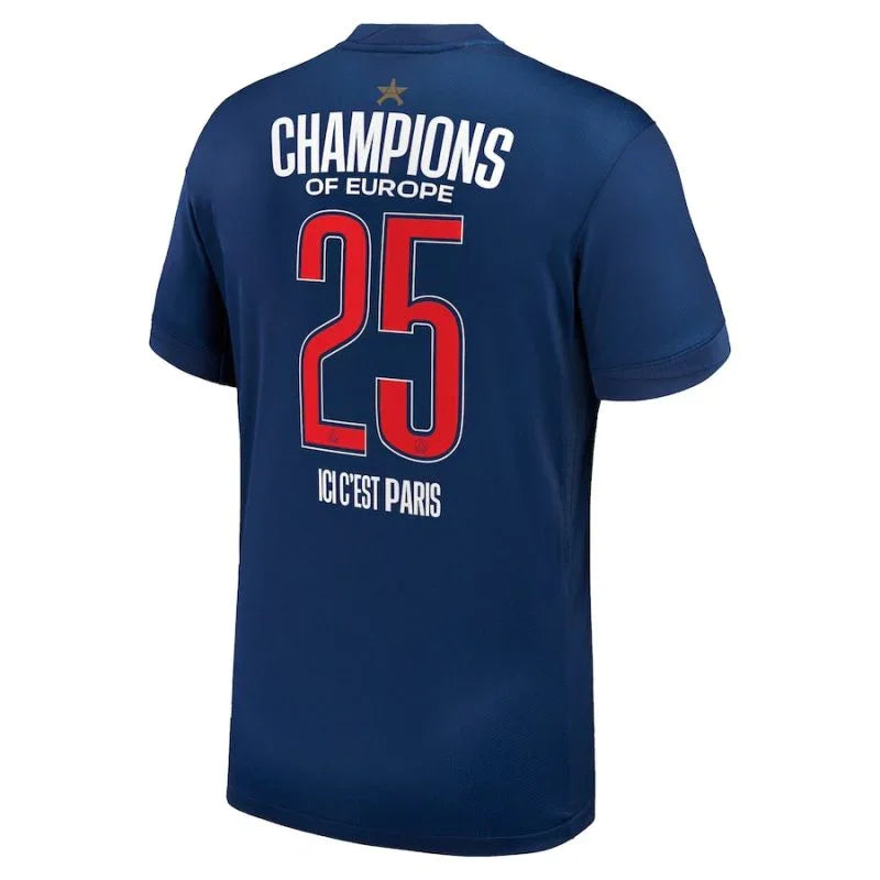 IMG-7350.jpg PSG Hemmatröja 2024/25 Med Stjärnan