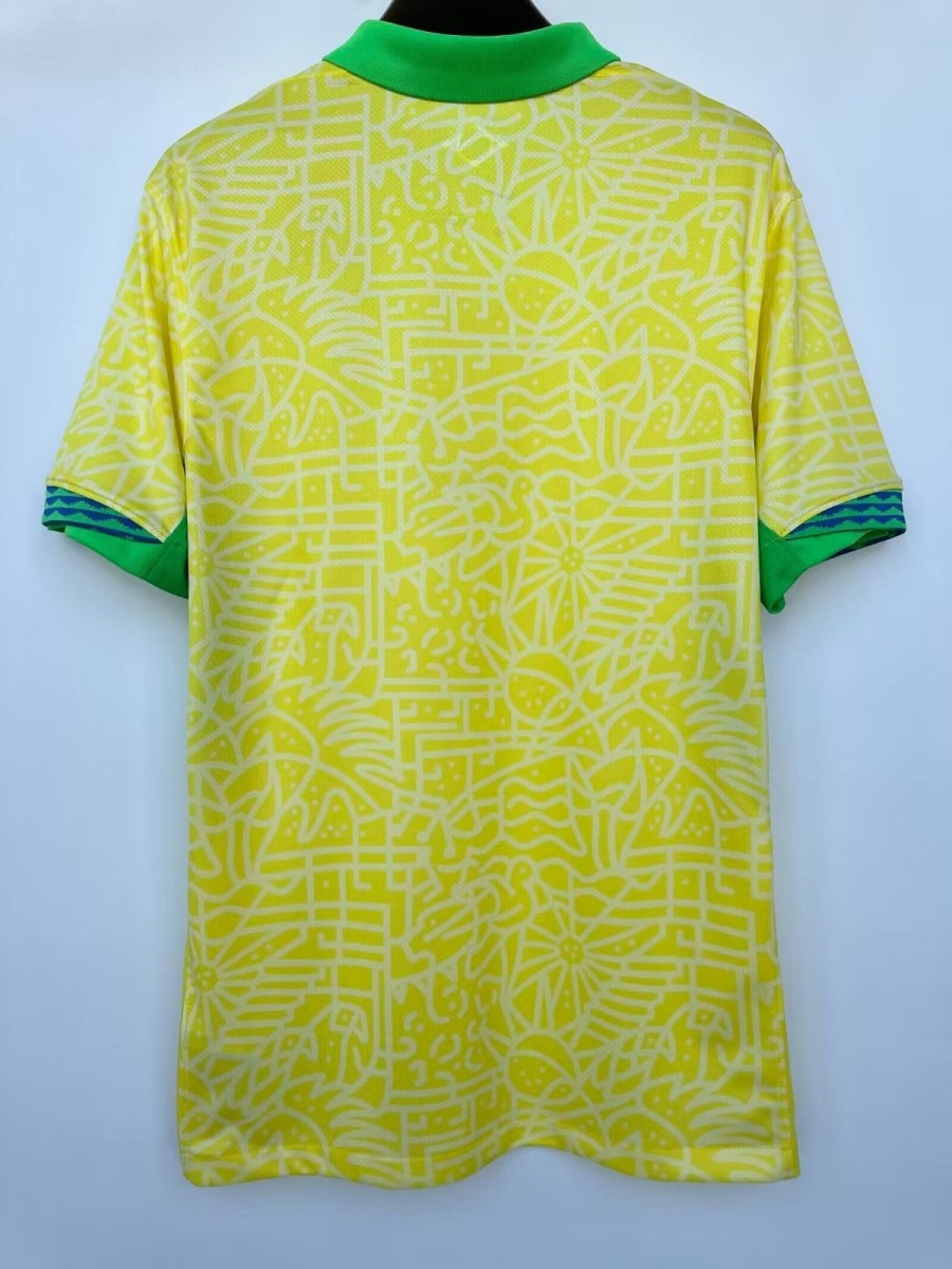 PHOTO-2024-11-17-14-50-02_40763358-7163-4f8e-bccf-02a4f5ee33bd.jpg Maillot Brésil 24/25 Jaune Édition Spéciale