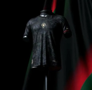PORTUGALMAILLOTEDITIONLIMITEEVERSIONPLAYER2023-2024avant.jpg Portugal 2023-2024 Limited Edition Player