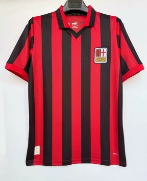 WhatsAppImage2024-12-28at13.35.11_2637a9d2-e9dc-4715-8d1c-de76bce8de66.jpg Fotbollströja AC Milan 2024/25 Specialutgåva