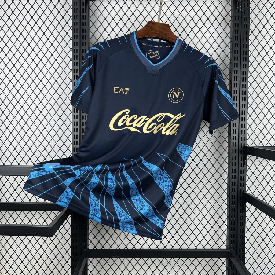 d666a2d7.jpg Napoli 2026-27 Hemmatröja