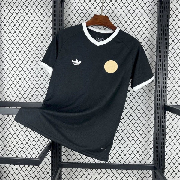 Fotbollströja Ajax Concept 2025-26
