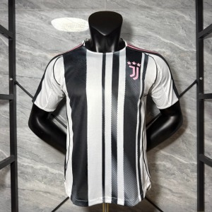 dbafb67fe2e500982b2f9dc6cae2cdb6.jpg Juventus Hemmatröja 25/26 Player