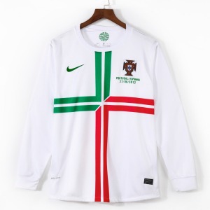 f34e13bc08d378a08530b29065728580.jpg Portugals bortatröja 2011-2012 Långa ärmar Retro