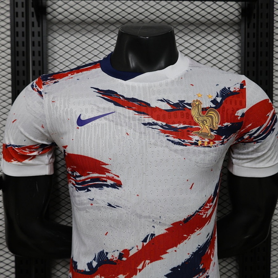 f7011d1b.jpg Maillot France Concept 2026