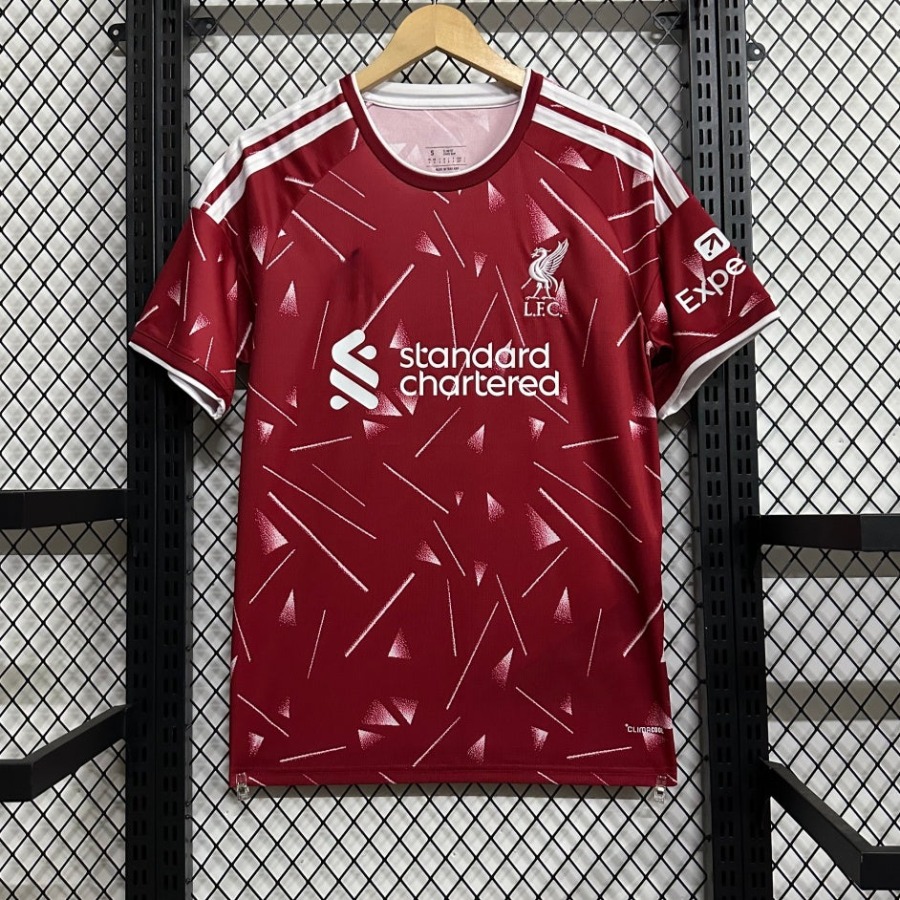 fd208271ddca4bba08542e7101a3f156.jpg Fotbollströja Liverpool 2026/27 Hemma