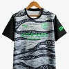 maillot-concept-manchester-city-edition-noir-gris-2025-2026 studio v12 Koncepttröja Manchester City Svart Grå Edition 2025-2026