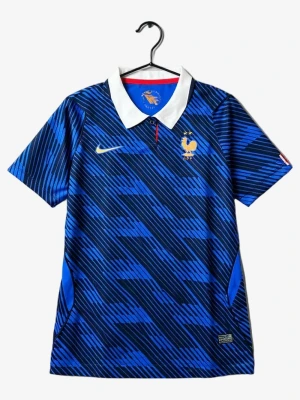 maillot-france-domicile-femme-2026 studio v12 Fotbollströja Frankrike Hemma Dam 2026