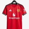 maillot-manchester-united-domicile-2025-2026 studio v12 Fotbollströja Manchester United Hemma 2025-2026