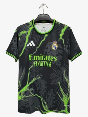 maillot-real-madrid-special-edition-2025-2026 studio v12 Fotbollströja Real Madrid Special Edition 2025-2026