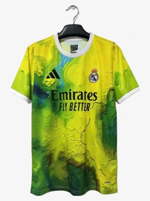 maillot-real-madrid-special-jaune-2025-2026 studio v12 Fotbollströja Real Madrid Special Gul 2025-2026